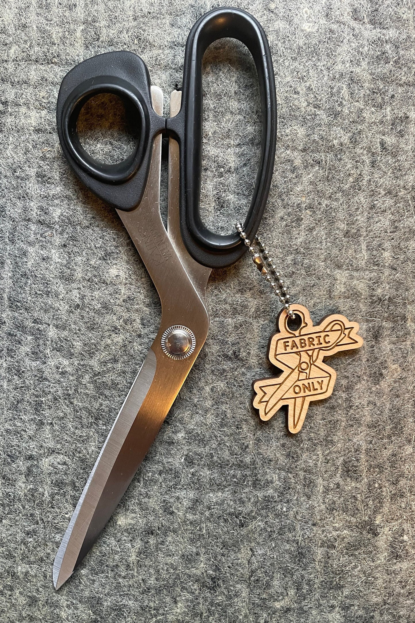 Fabric scissor fob. Scissors fob for fabric only