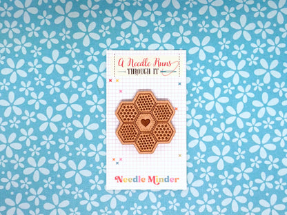 Hexie needle minder