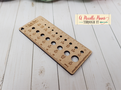 Small Pocket Knitting Needle gauge