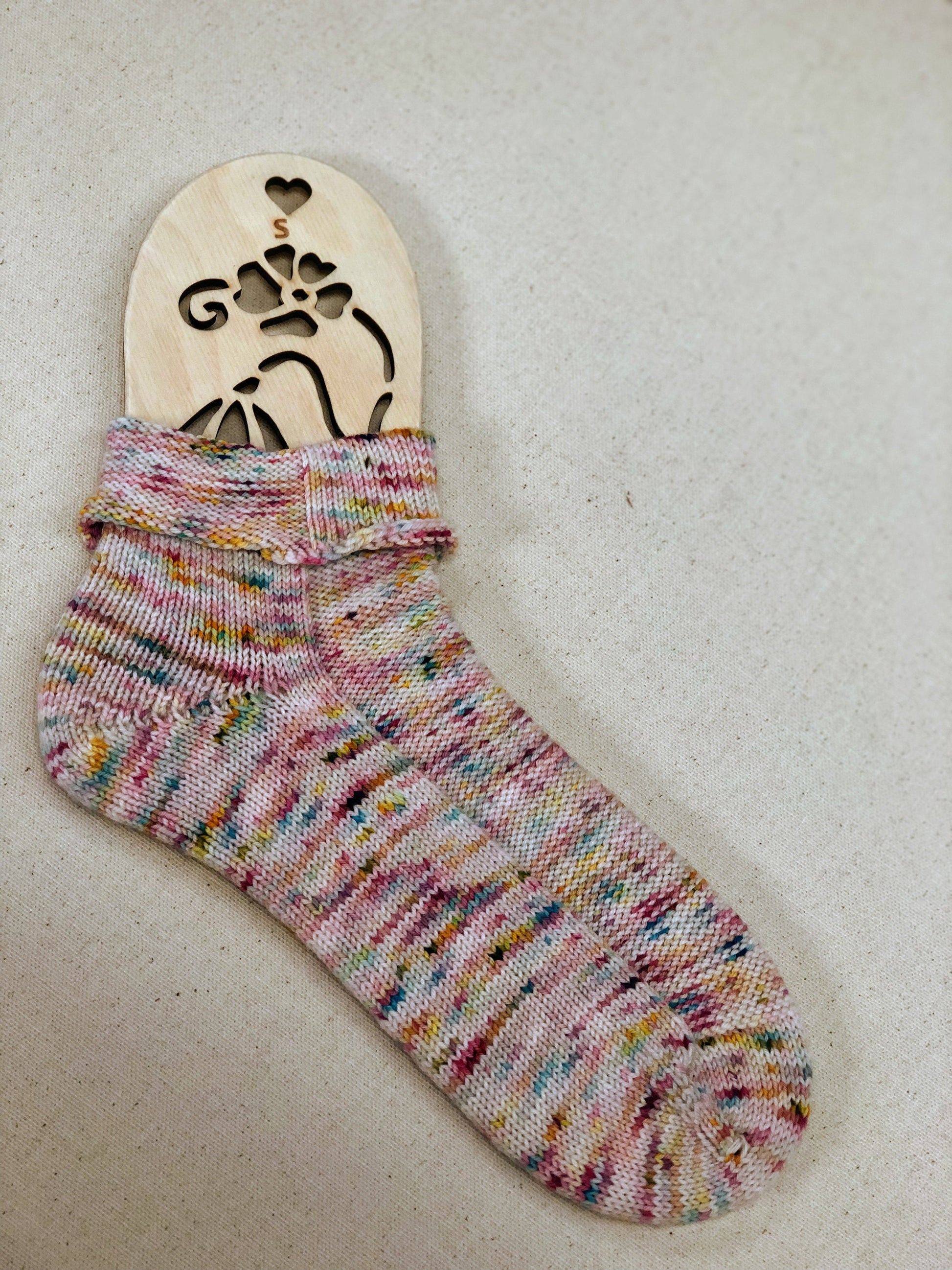 Pinecone Sock Blockers, Baltic Birch Pinecones Design Wood Sock blockers, pair of blockers for knitting socks. S, M, L sizes. Wood sock form