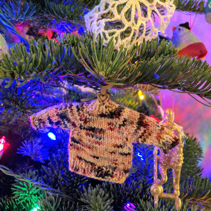 Tiny Sweater wood hanger for knitted sweater ornaments. Holiday Christmas decoration. Cute ornament wooden hanger for tiny knitted sweaters