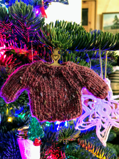 Tiny Sweater wood hanger for knitted sweater ornaments. Holiday Christmas decoration. Cute ornament wooden hanger for tiny knitted sweaters