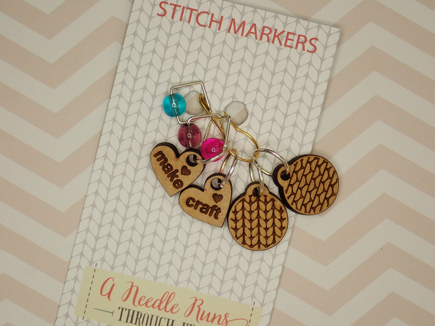 Knitting notions bag. Tiny Triangle bag and Knitting Stitch Markers Set. Pyramid bag, little knitting treasure bag, Stitch marker bag