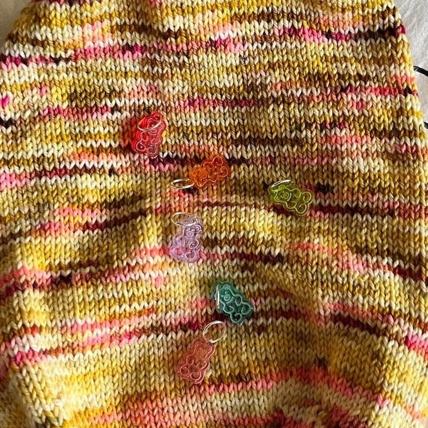 Gummy bear inspired stitch markers for knitting or crochet. Sparkle Acrylic stitch markers. Gummy candies teddy bear progress keepers