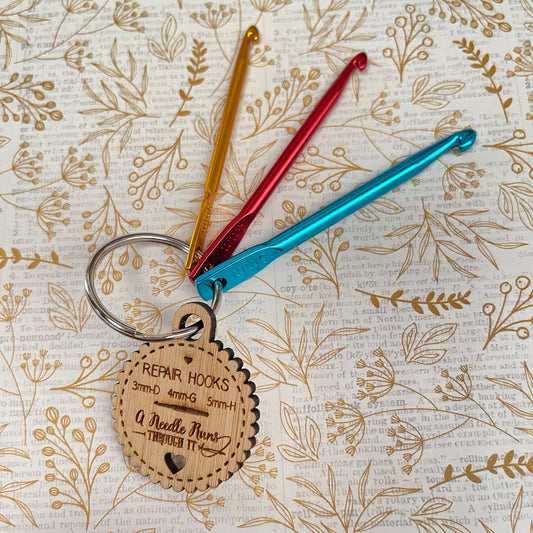 Repair crochet hook set. Small crochet hooks in three sizes 3mm hook, 4mm hook and 5 mm hook. Aluminum tiny crochet hooks