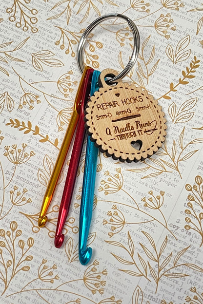Repair crochet hook set. Small crochet hooks in three sizes 3mm hook, 4mm hook and 5 mm hook. Aluminum tiny crochet hooks