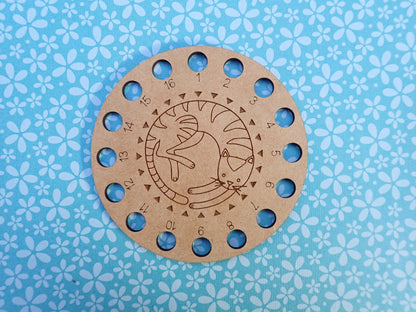 Embroidery Floss round organizer, wood embroidery thread chart, numbered embroidery thread holder. 16 hole color chart for floss
