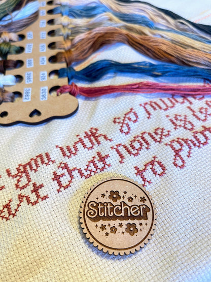 Cross Stitch Needle Minder, Stitcher needle minder, Wood Magnetic Needle Minder. Hand embroidery, Needle Keeper. Needle minder cross stitch