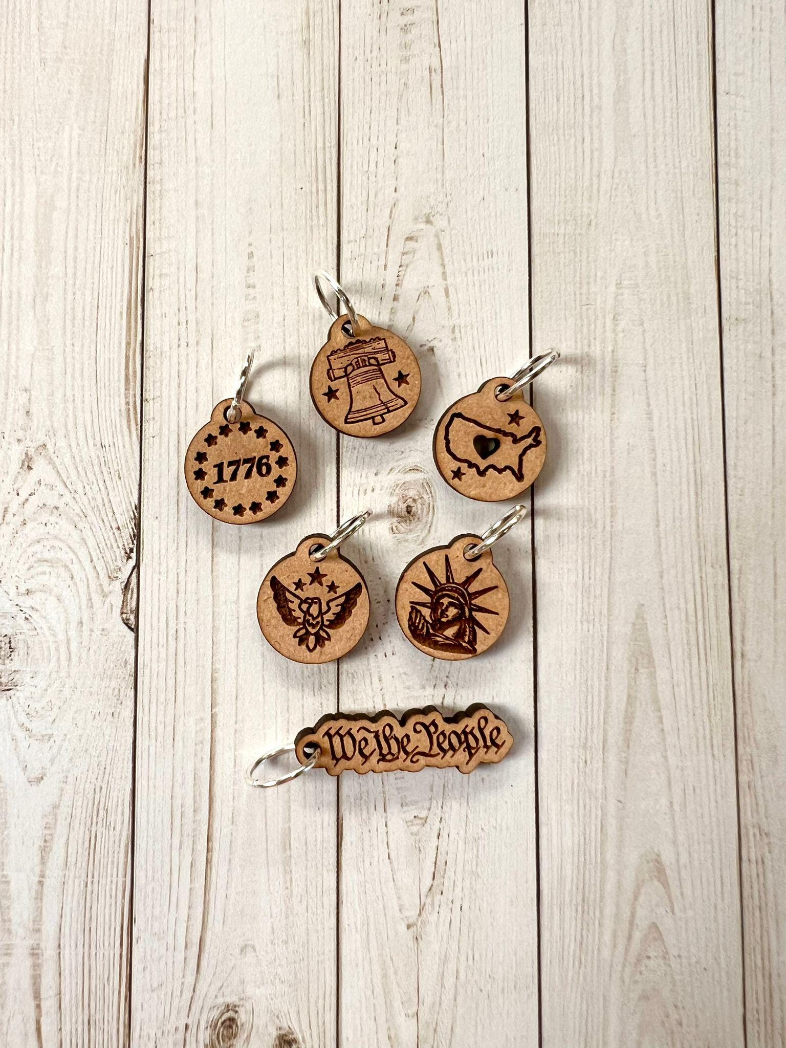 USA-inspired stitch markers for knitting or crochet. Patriotic stitch markers, progress keepers
