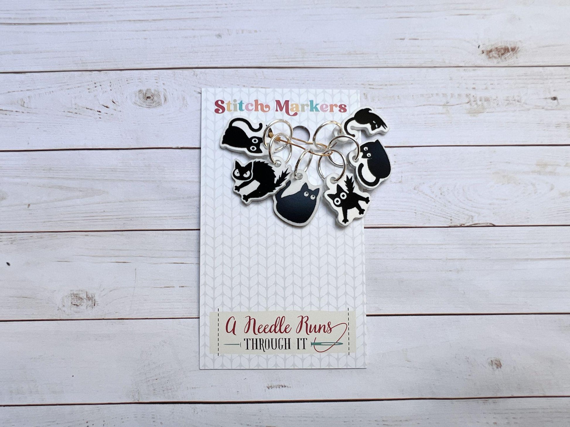 Black Cats stitch markers for knitting or crochet. Black and white stitch markers. Cats, kitties, spooky progress keepers