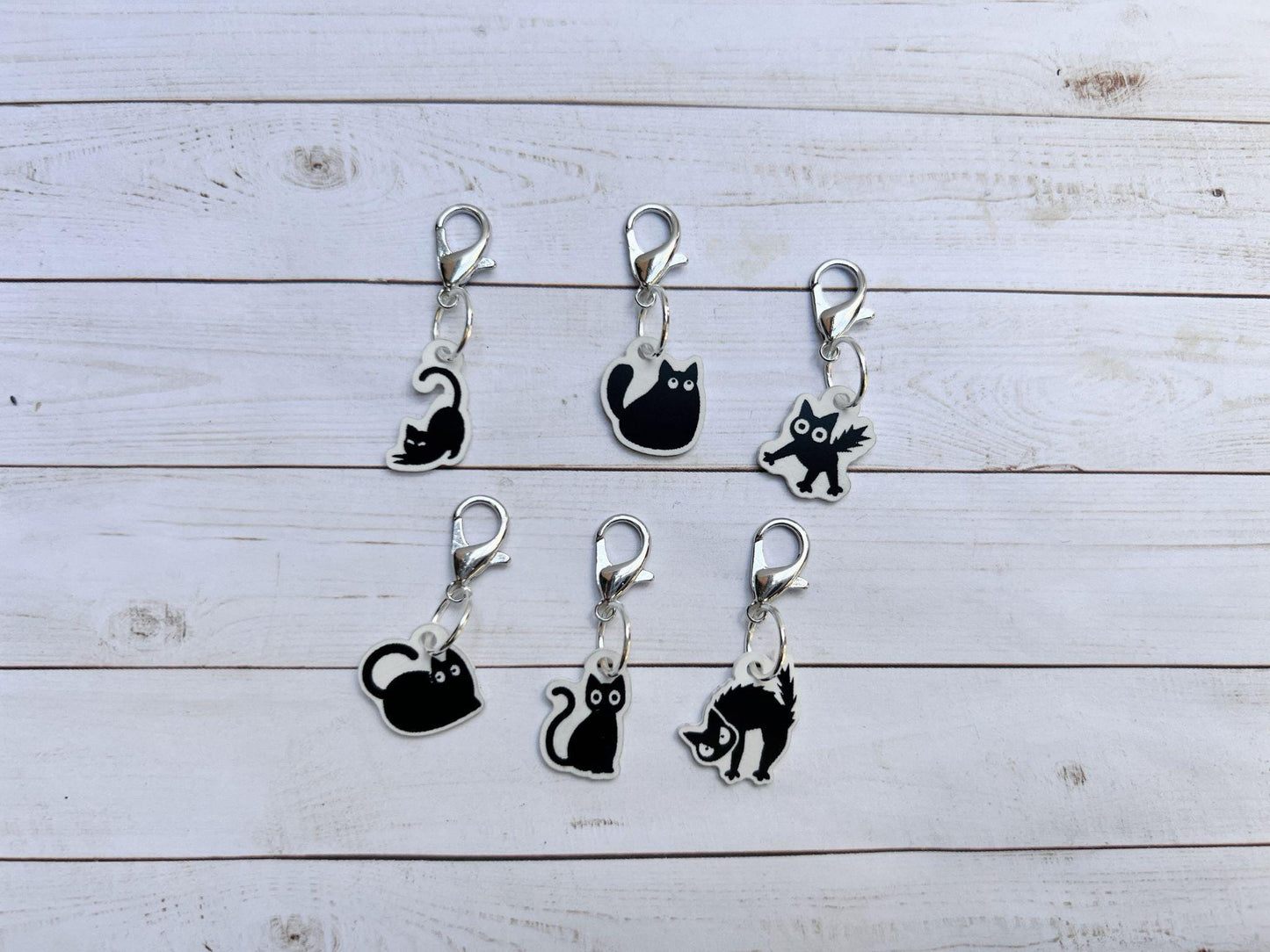 Black Cats stitch markers for knitting or crochet. Black and white stitch markers. Cats, kitties, spooky progress keepers