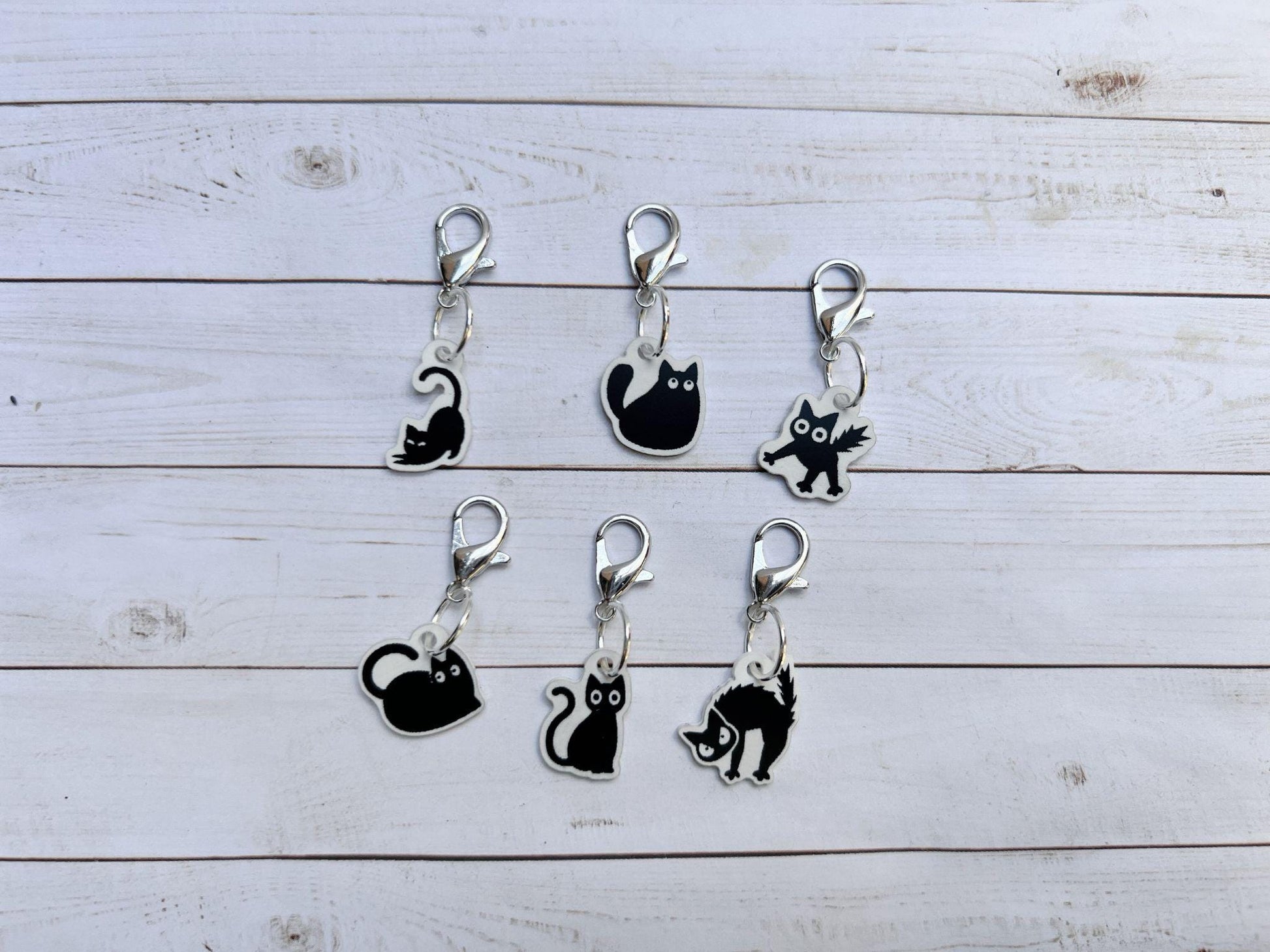 Black Cats stitch markers for knitting or crochet. Black and white stitch markers. Cats, kitties, spooky progress keepers