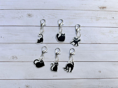 Black Cats stitch markers for knitting or crochet. Black and white stitch markers. Cats, kitties, spooky progress keepers