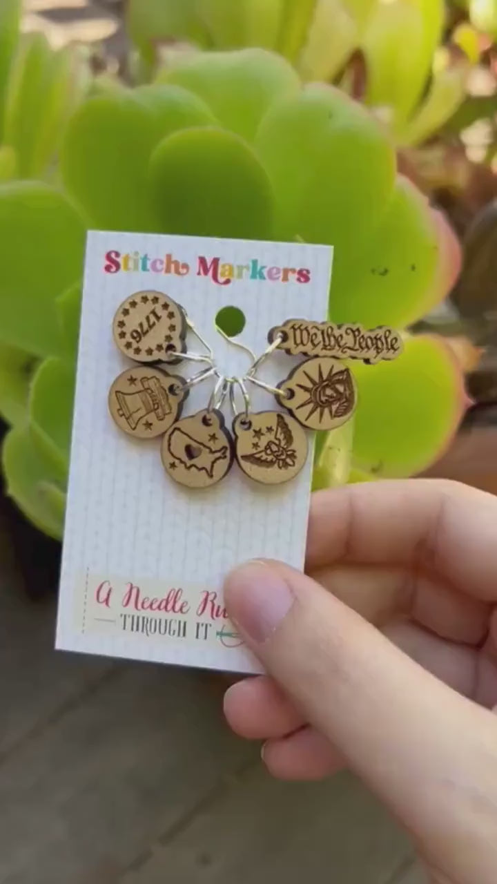 USA-inspired stitch markers for knitting or crochet. Patriotic stitch markers, progress keepers