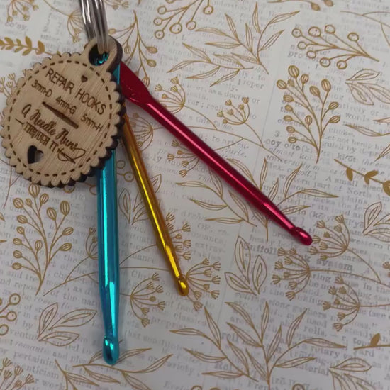 Repair crochet hook set. Small crochet hooks in three sizes 3mm hook, 4mm hook and 5 mm hook. Aluminum tiny crochet hooks